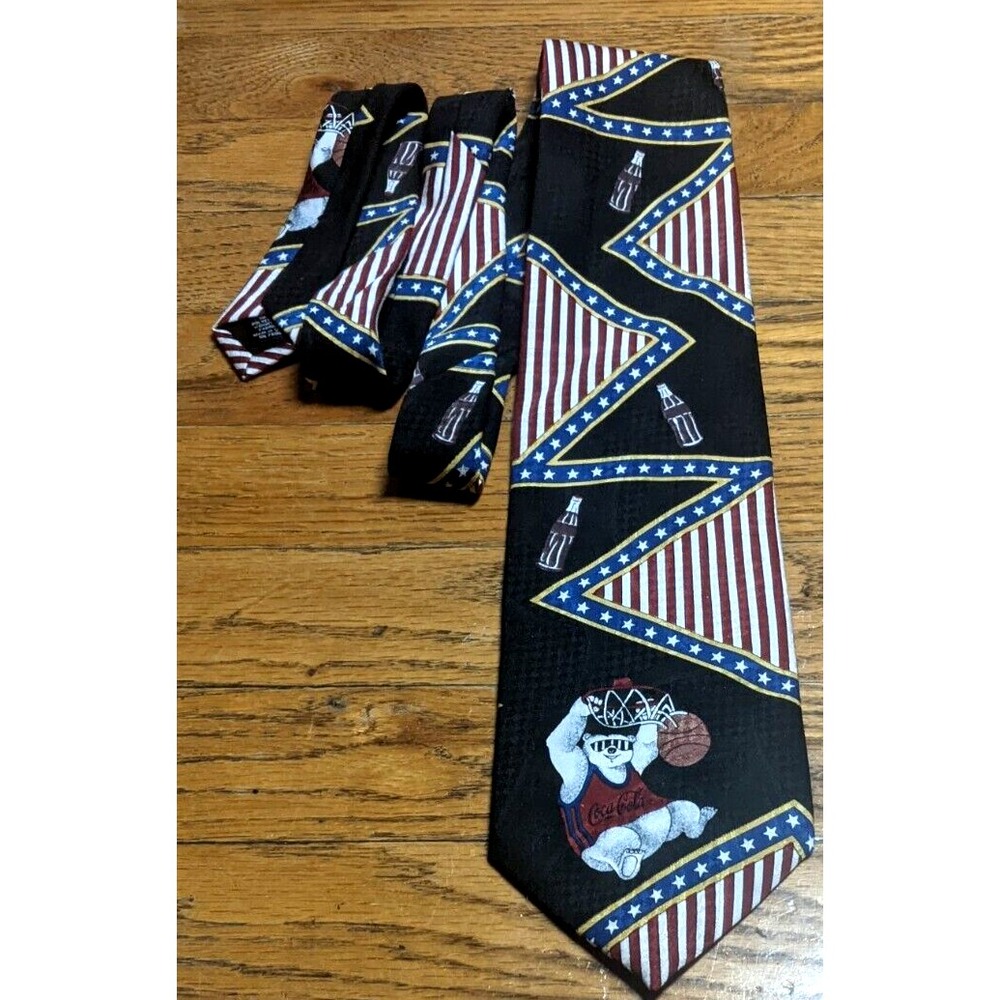 VTG Coca-Cola Polar Bear Dunking‎ Basketball Hoop Tie USA Made Patriotic Flag